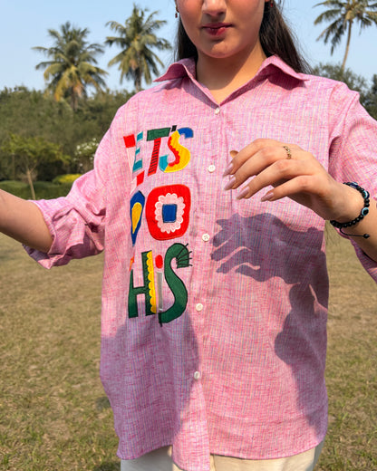 Women’s cotton shirt with multicoloured “let’s do this” applique – pink variant